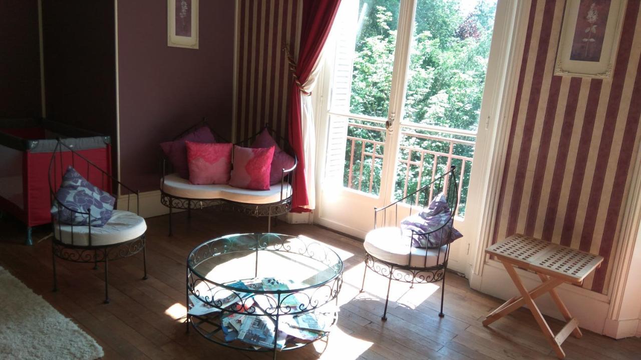 Chambres D'Hotes-Chateau Constant Bessines-sur-Gartempe ภายนอก รูปภาพ