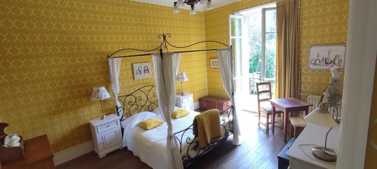 Chambres D'Hotes-Chateau Constant Bessines-sur-Gartempe ภายนอก รูปภาพ